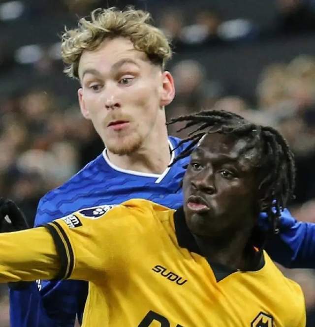 马内身价25万欧转会费要5000万英镑！凭什么？利物浦曼联阿森纳都有意